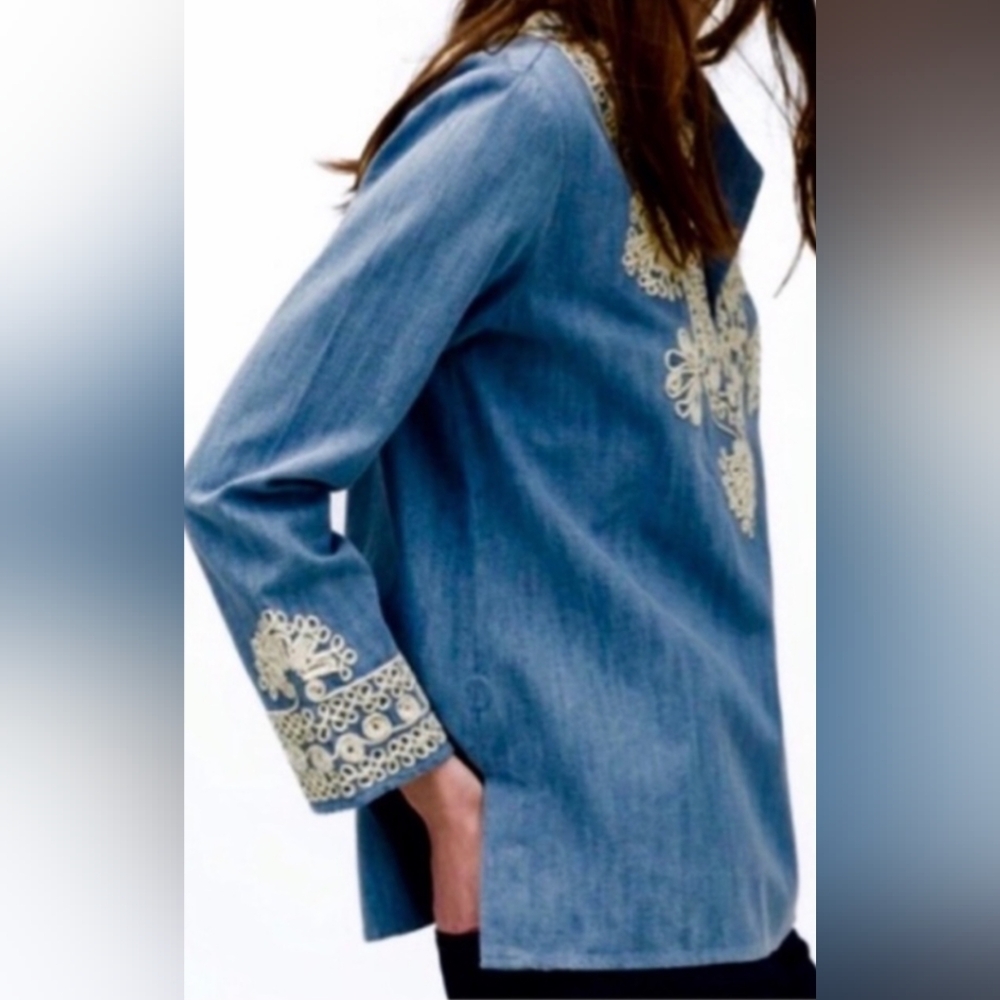 Zara Woman Succotash Embroidered Denim Top Size XS